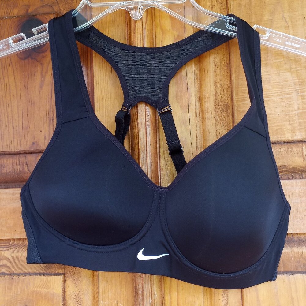 Nike black adjustable sports bra   30C/XS